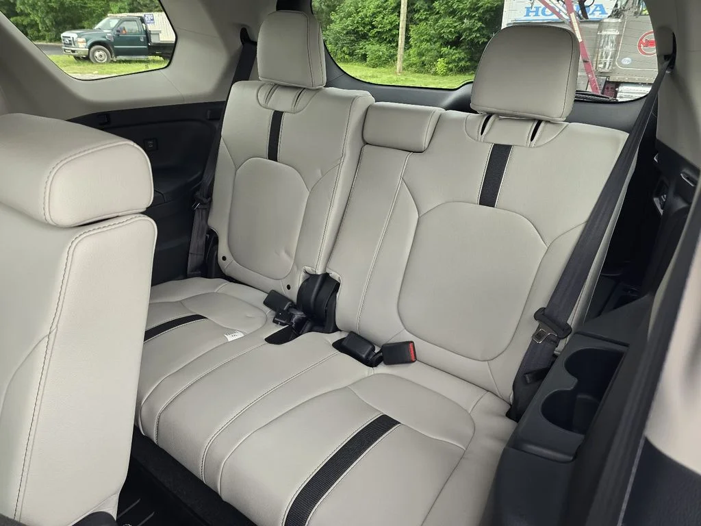 New 2026 Platinum White Pearl Honda EX-L image 11