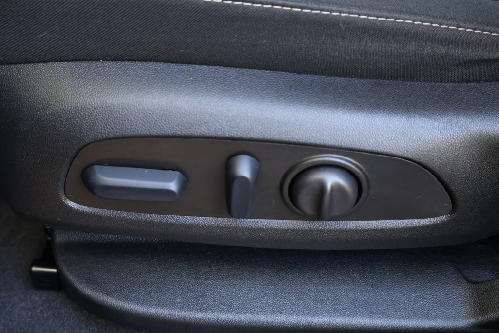 2023 GMC Acadia SLE - Photo 32