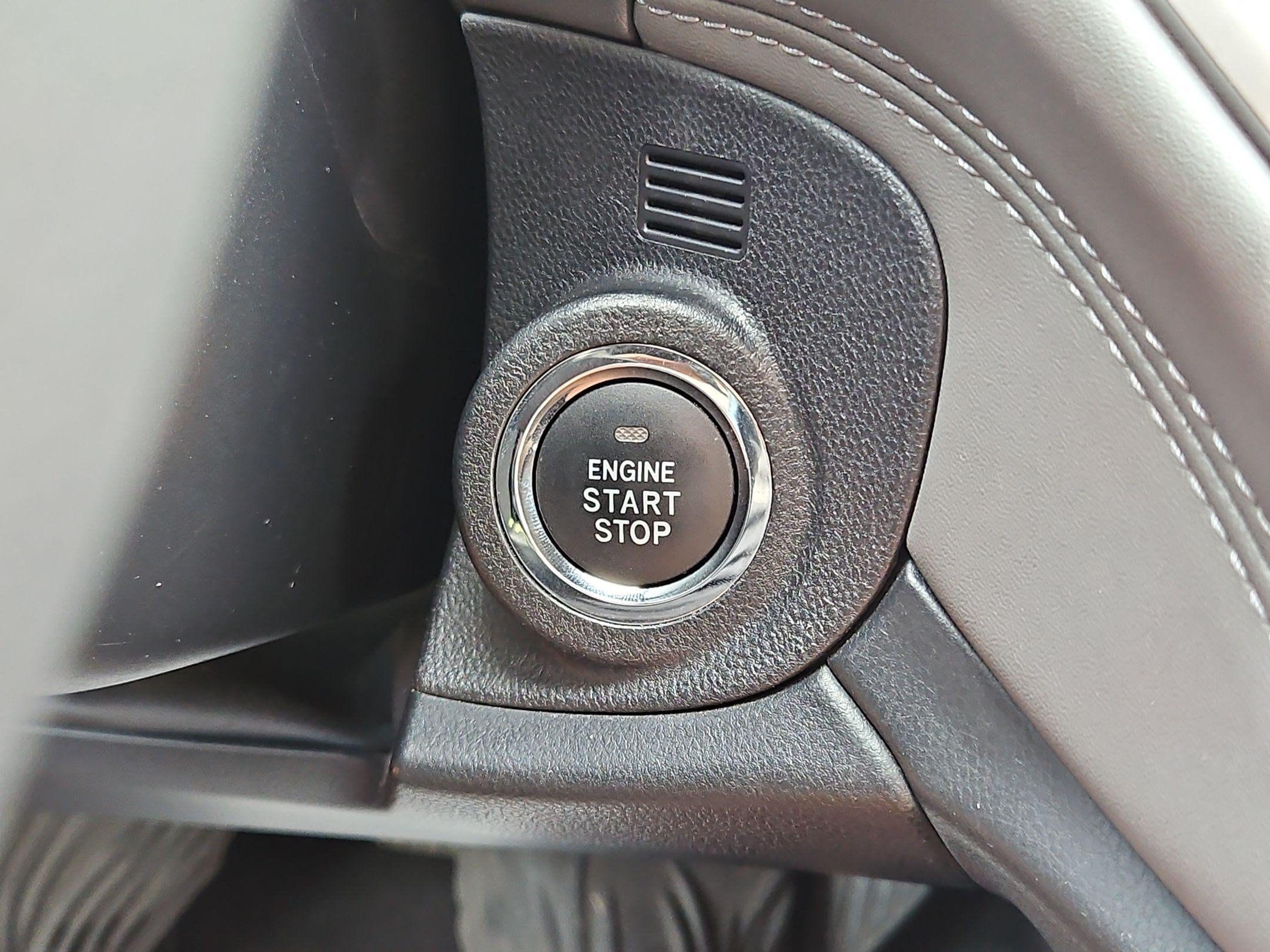 2025 Subaru Outback Onyx Edition - Photo 18