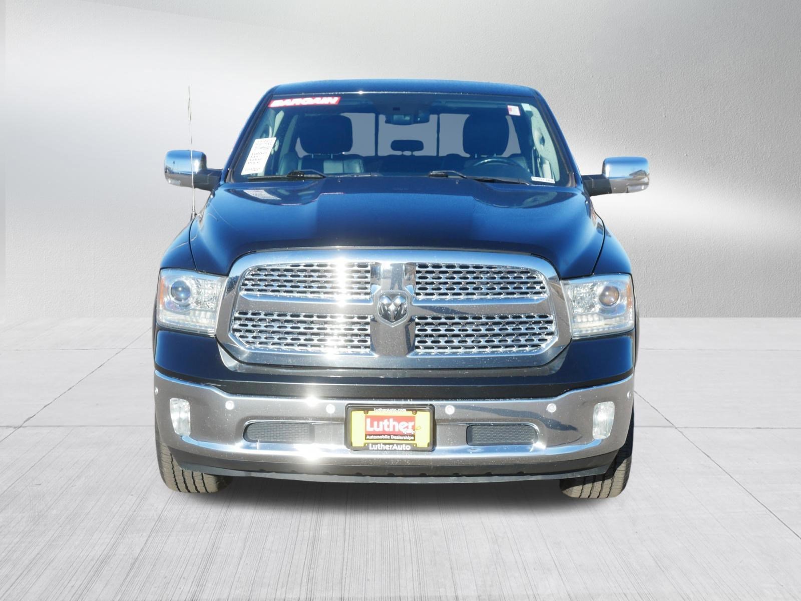 Used 2018 RAM Ram 1500 Pickup Laramie with VIN 1C6RR7NT0JS214296 for sale in Cambridge, MN