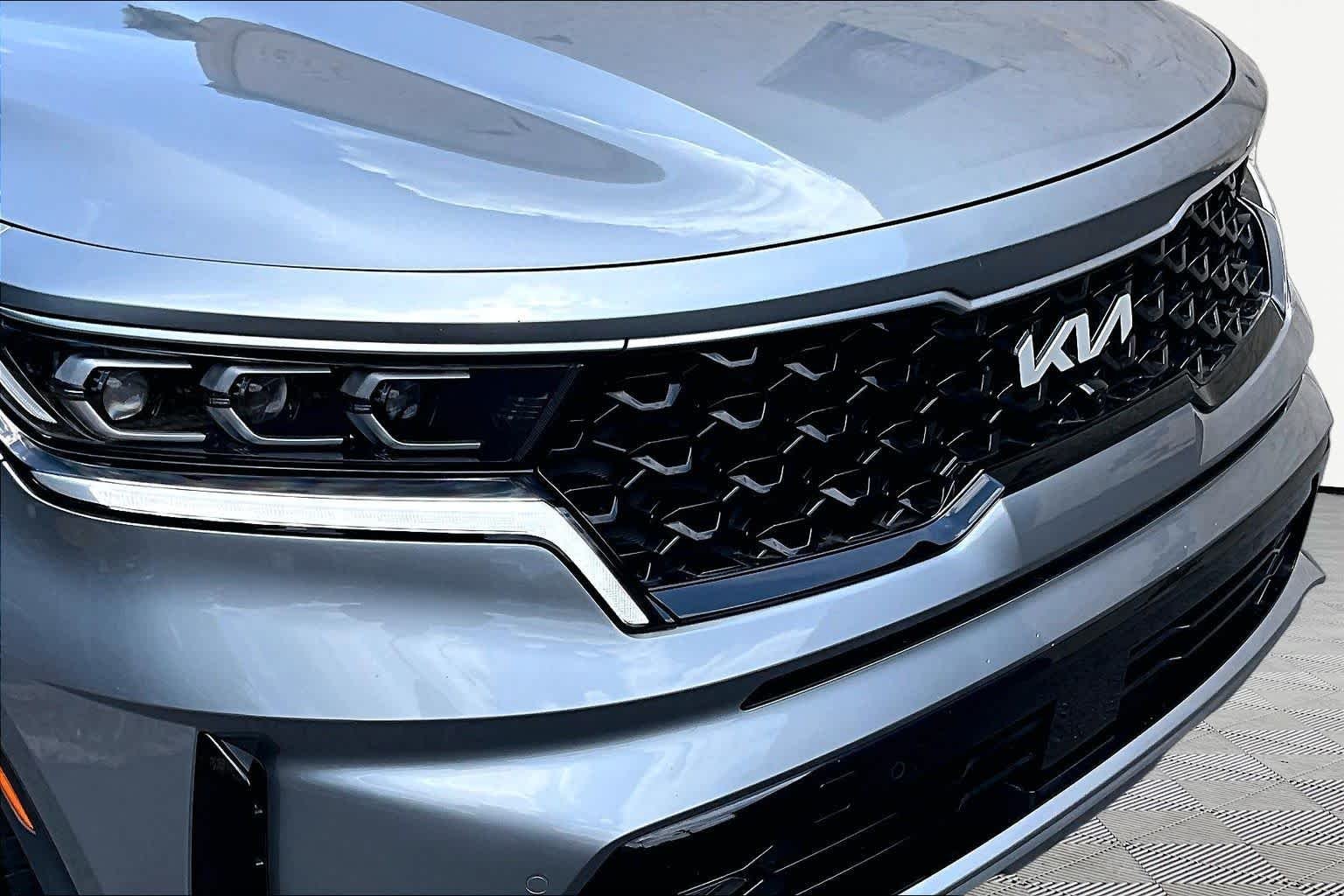Used 2022 Steel Gray Kia SX Prestige image 30