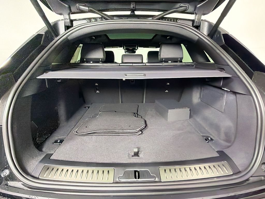 New 2026 Santorini Black Land Rover S image 28