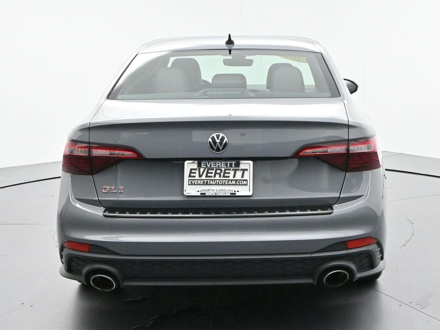 Used 2024 Pure Gray Volkswagen Autobahn image 6