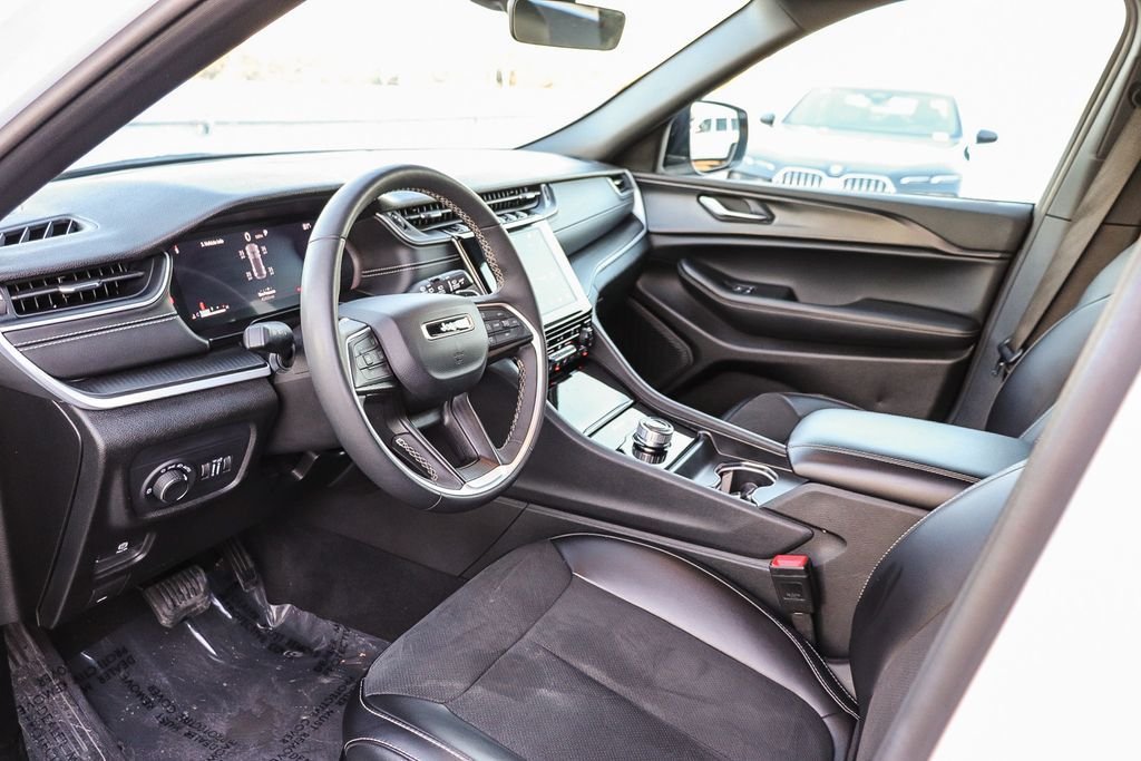 Used 2025 Bright White Clearcoat Jeep Altitude image 22