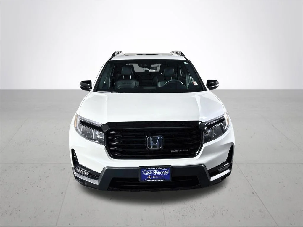 Used 2025 White Honda Black Edition image 3