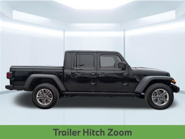 Used 2023 Black Jeep Sport image 9