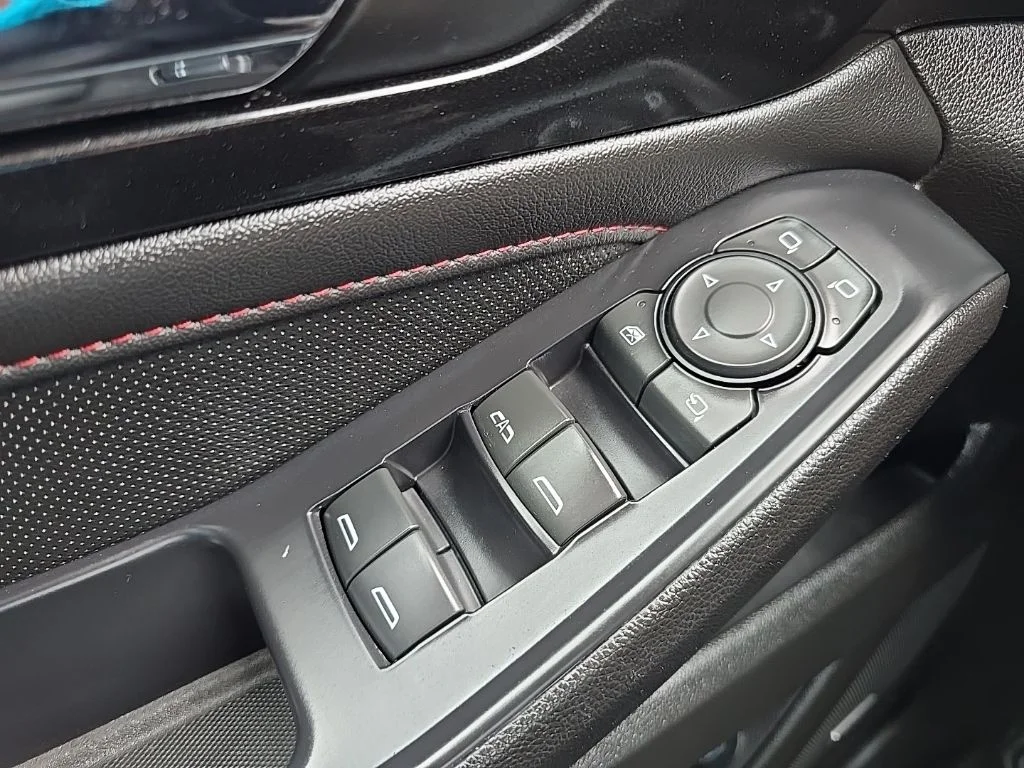 Used 2022 Mosaic Black Metallic Chevrolet RS image 19