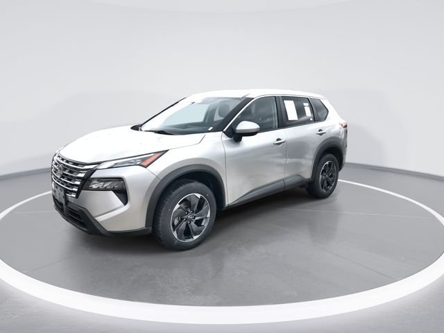 Used 2024 Silver Nissan SV image 4