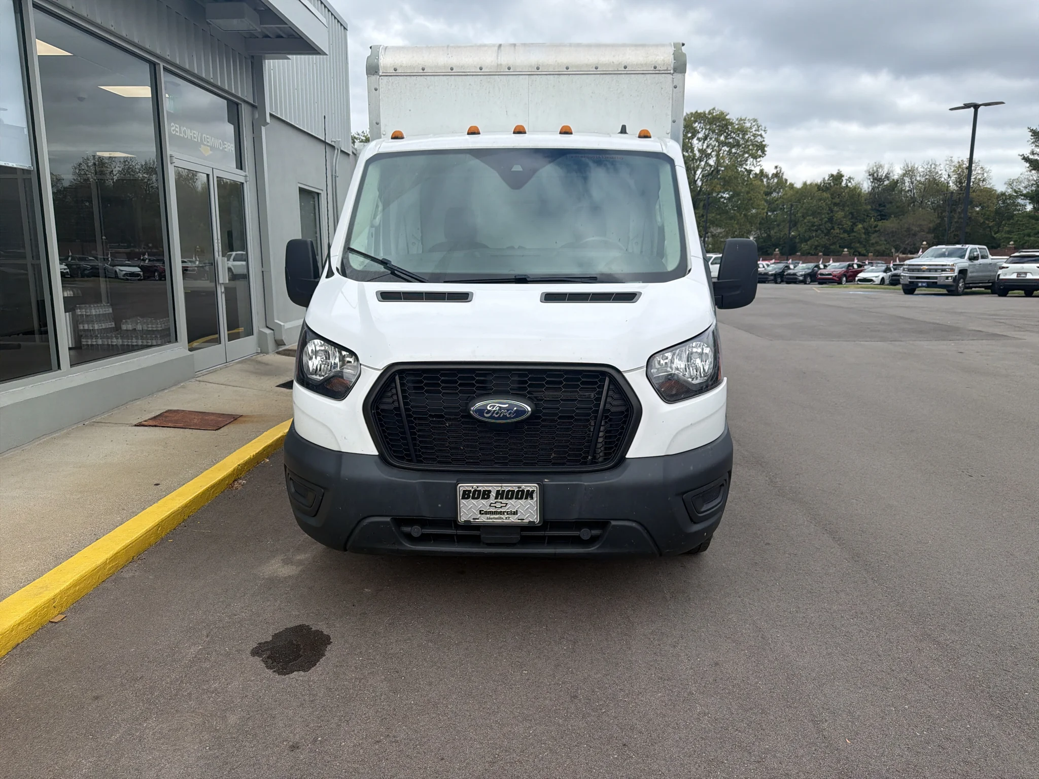 Used 2022 Oxford White Ford Base image 3