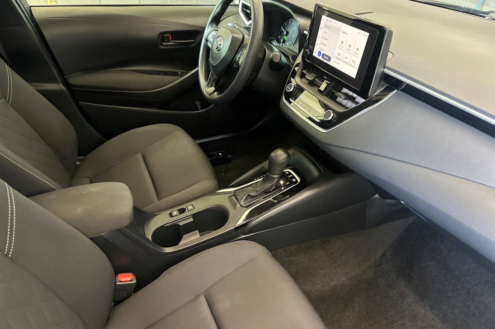 Used 2024  Toyota LE image 15