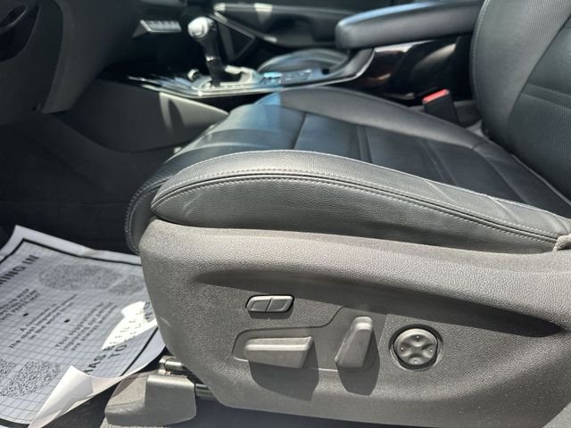 Used 2017 Red Kia SX image 18