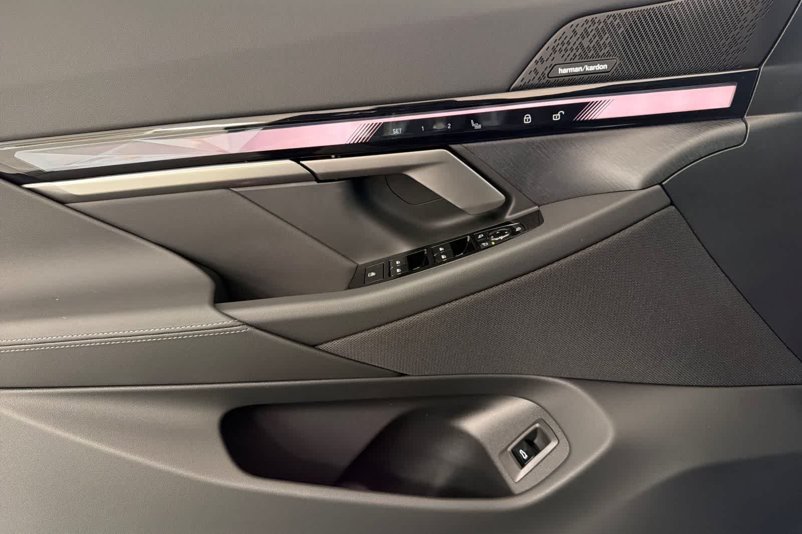 New 2027 Black Sapphire Metallic BMW 530i image 12