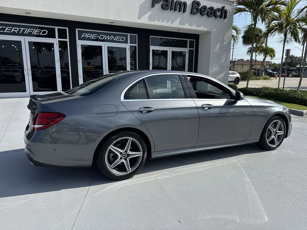Used 2018 Selenite Gray Metallic Mercedes-Benz E 300 4MATIC® image 4