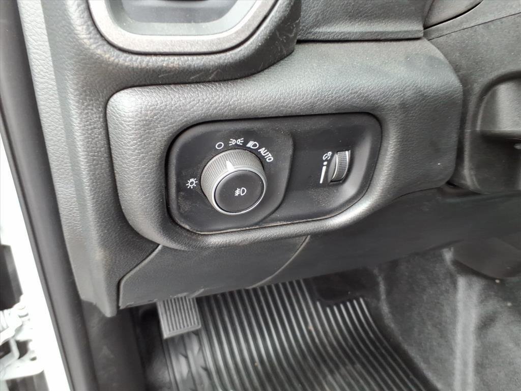 2026 RAM 3500 Chassis Tradesman - Photo 9