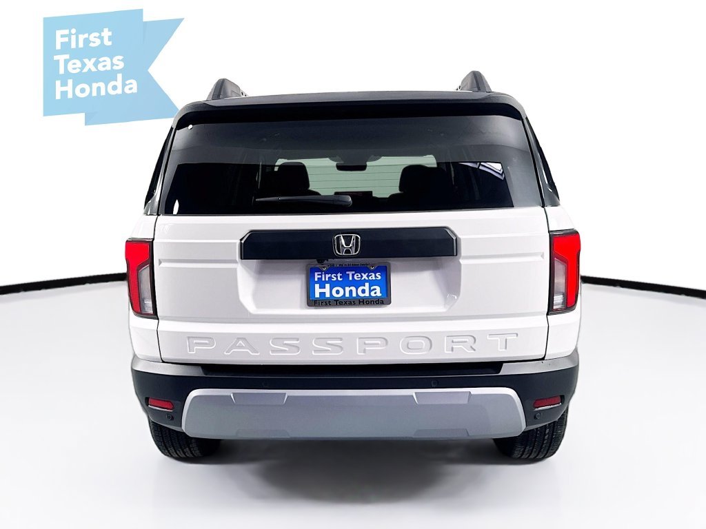 New 2026 Platinum White Pearl Honda RTL image 7