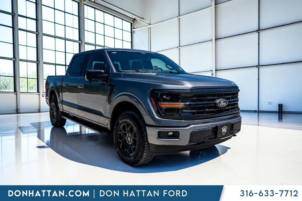 New 2026 Carbonized Gray Metallic Ford XLT image 33