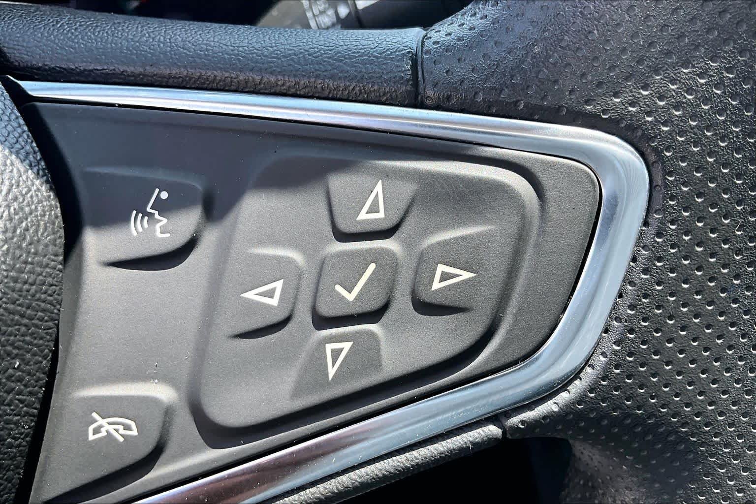 Used 2021 Mosaic Black Metallic Chevrolet LT image 32