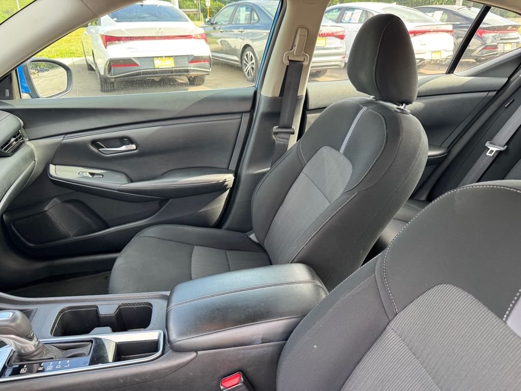 Used 2024 Blue Nissan SV image 7