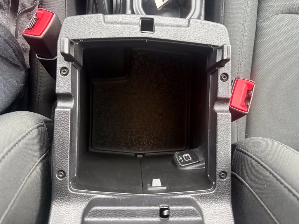 Used 2020 Green Jeep Overland image 34