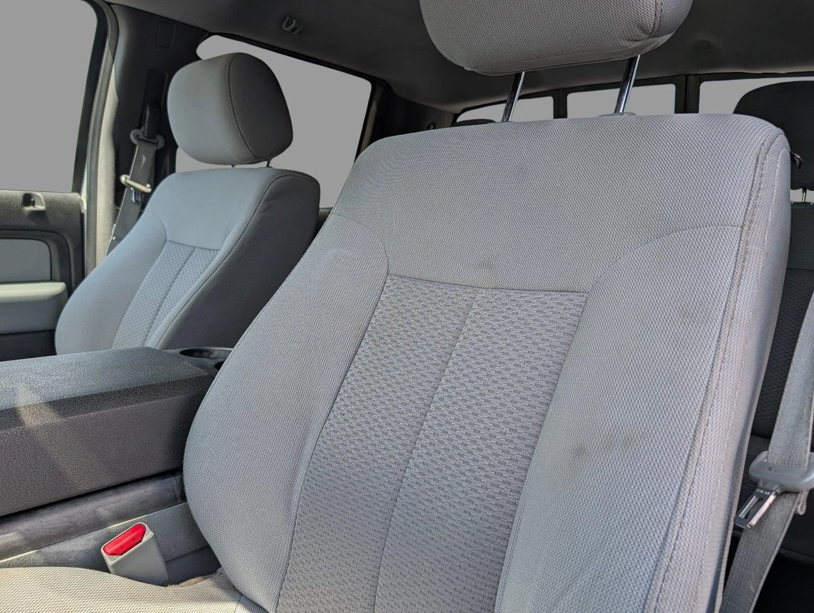Used 2013 Ingot Silver Metallic Ford XLT image 13