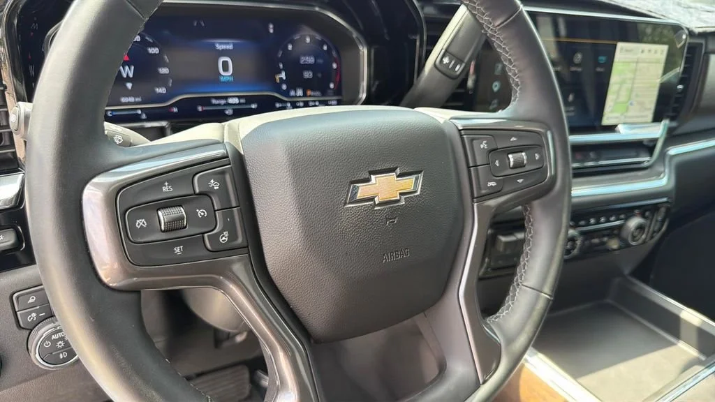Used 2024 Summit White Chevrolet High Country image 22