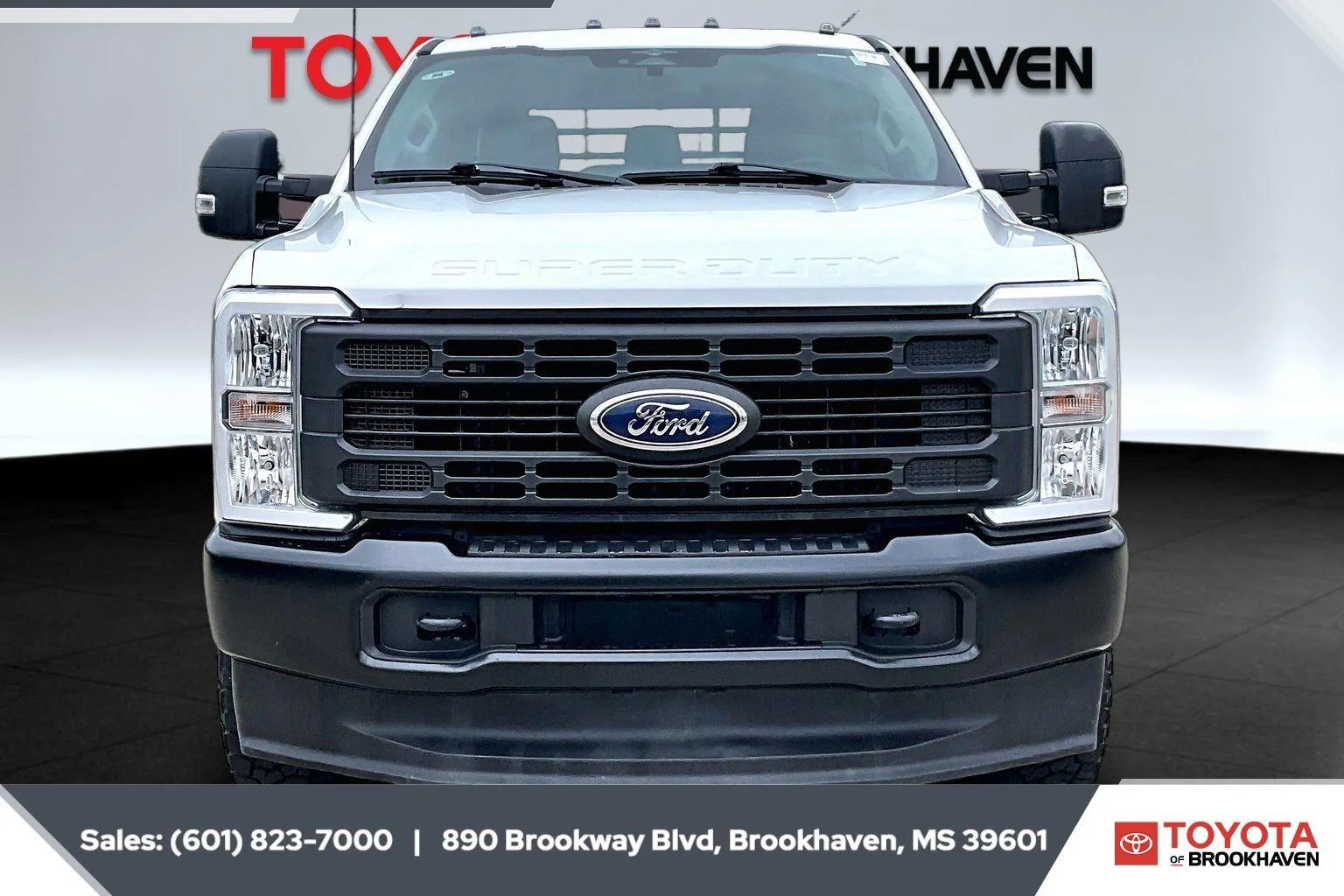 Used 2023 Oxford White Ford XL image 3