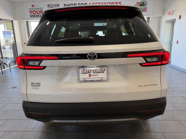 Certified Used 2026 WIND CHILL PEARL Toyota  image 76