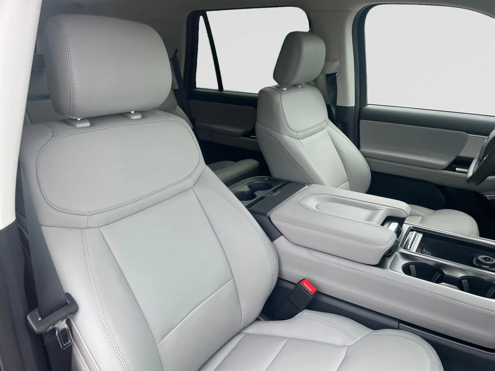 New 2026 Glacier Grey Metallic Tri-Coat Ford Active image 13