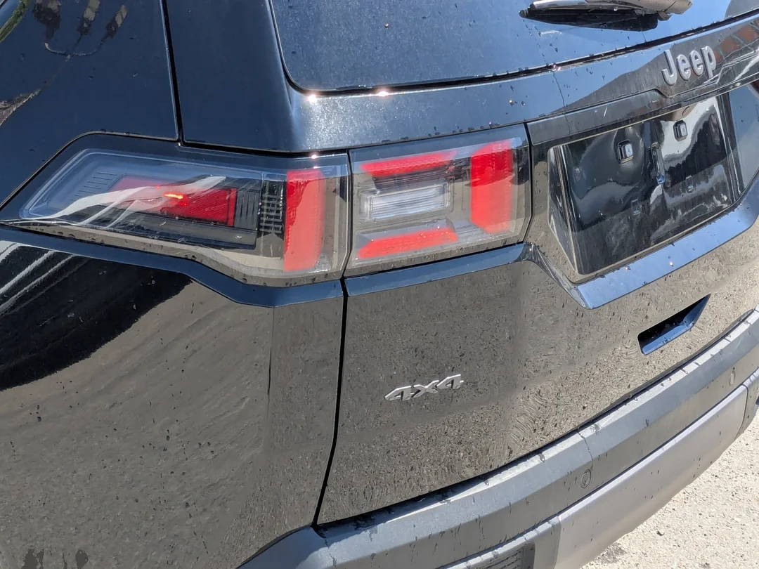 New 2026 Black Jeep Laredo - - 4x4 - 1.6L Turbo Hybrid - Adaptive Cruise - Active Lane Mgmt & More! image 10