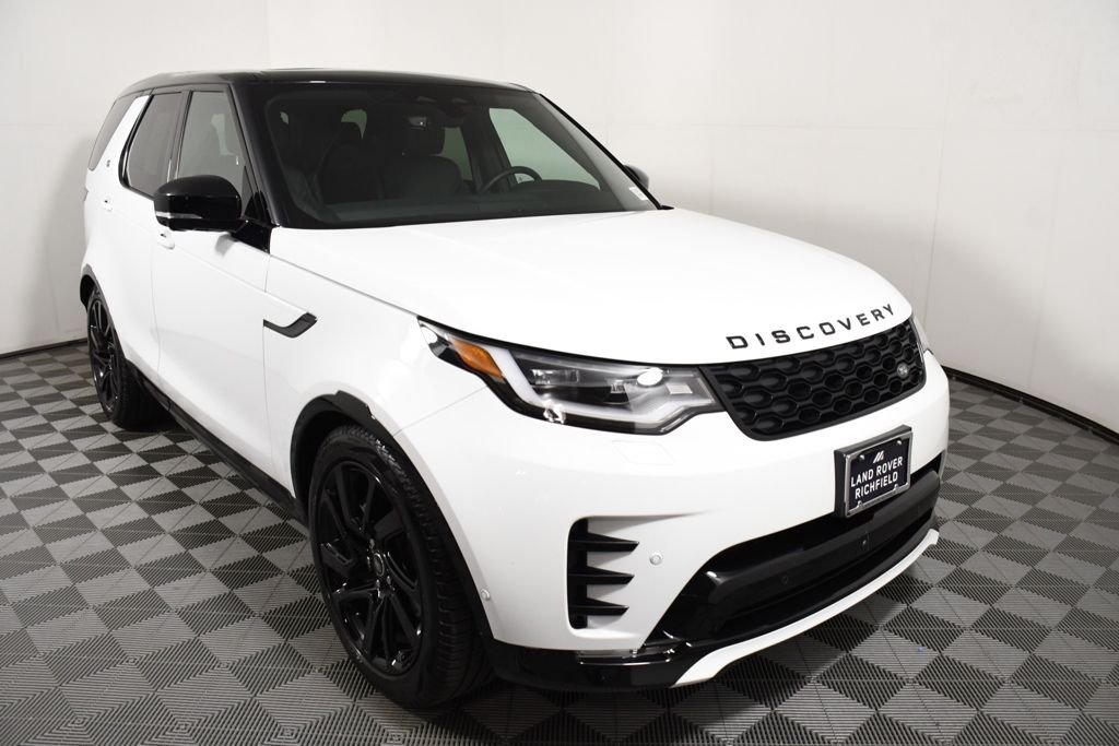 Certified Used 2025 Fuji White Land Rover Dynamic SE image 9