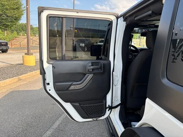 Used 2017 White Jeep Unlimited Sport image 13