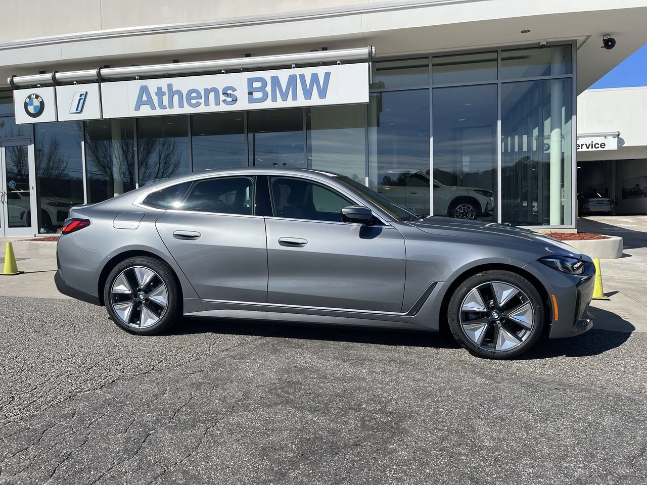 Used 2026 Skyscraper Grey Metallic BMW eDrive40 image 9
