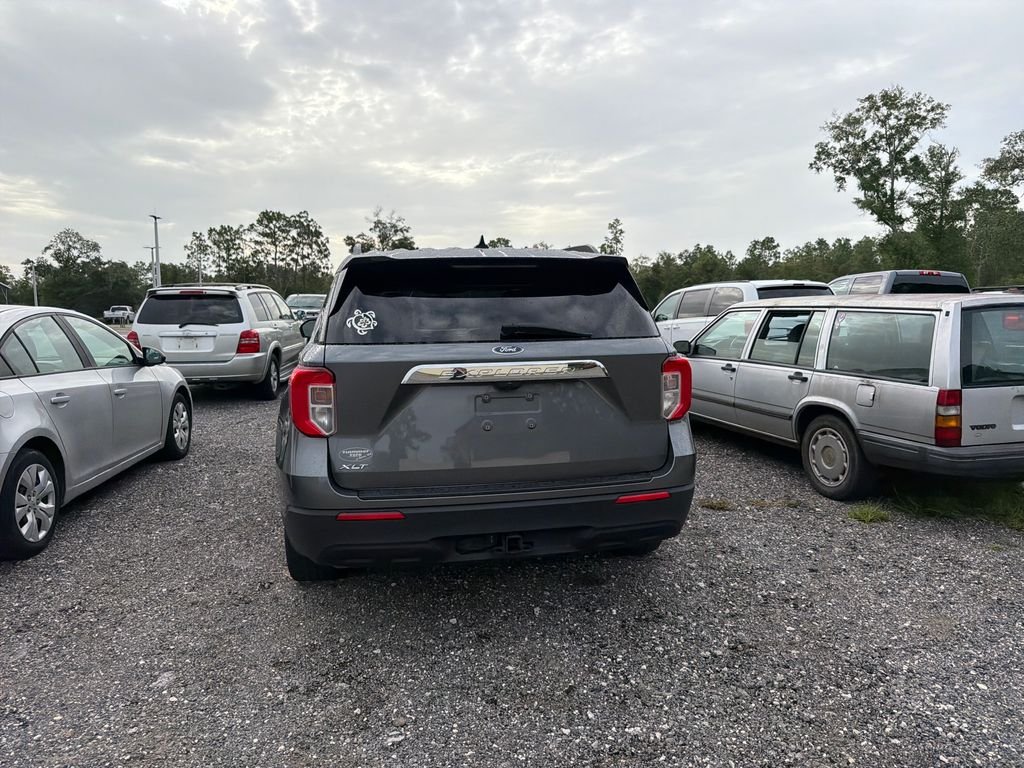 Used 2022 Gray Ford XLT image 6