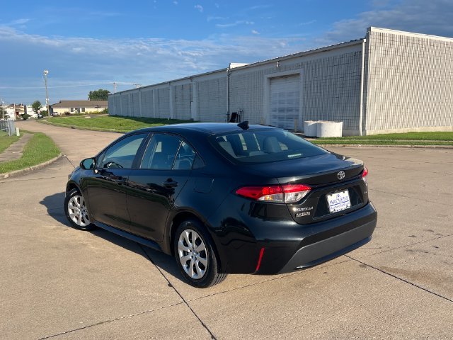 Used 2020 Black Toyota LE image 4