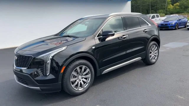 Used 2022 STELLAR BLACK METALLIC Cadillac AWD Premium Luxury image 4