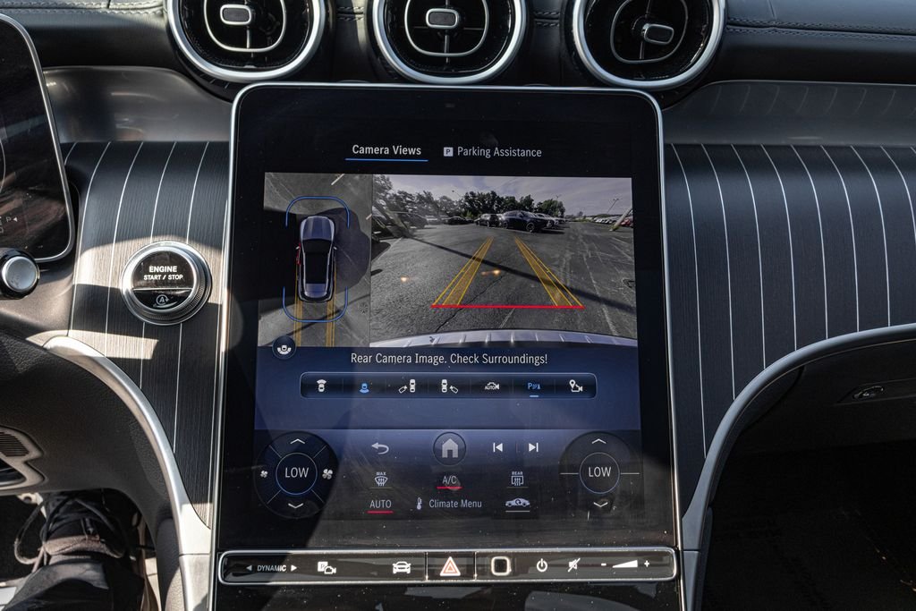 Used 2024  Mercedes-Benz GLC 300 image 18