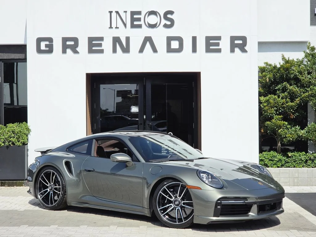 Used 2022 Aventurine Green Metallic Porsche Turbo image 1