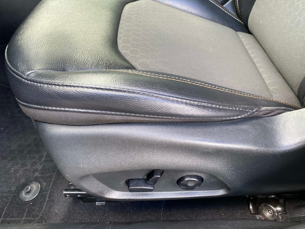 Used 2019 Black Jeep Latitude image 25