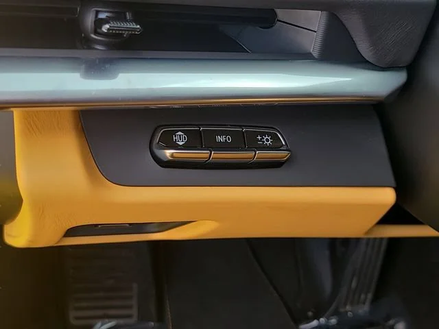 New 2025 Competition Yellow Tintcoat Metallic Chevrolet 3LZ image 17