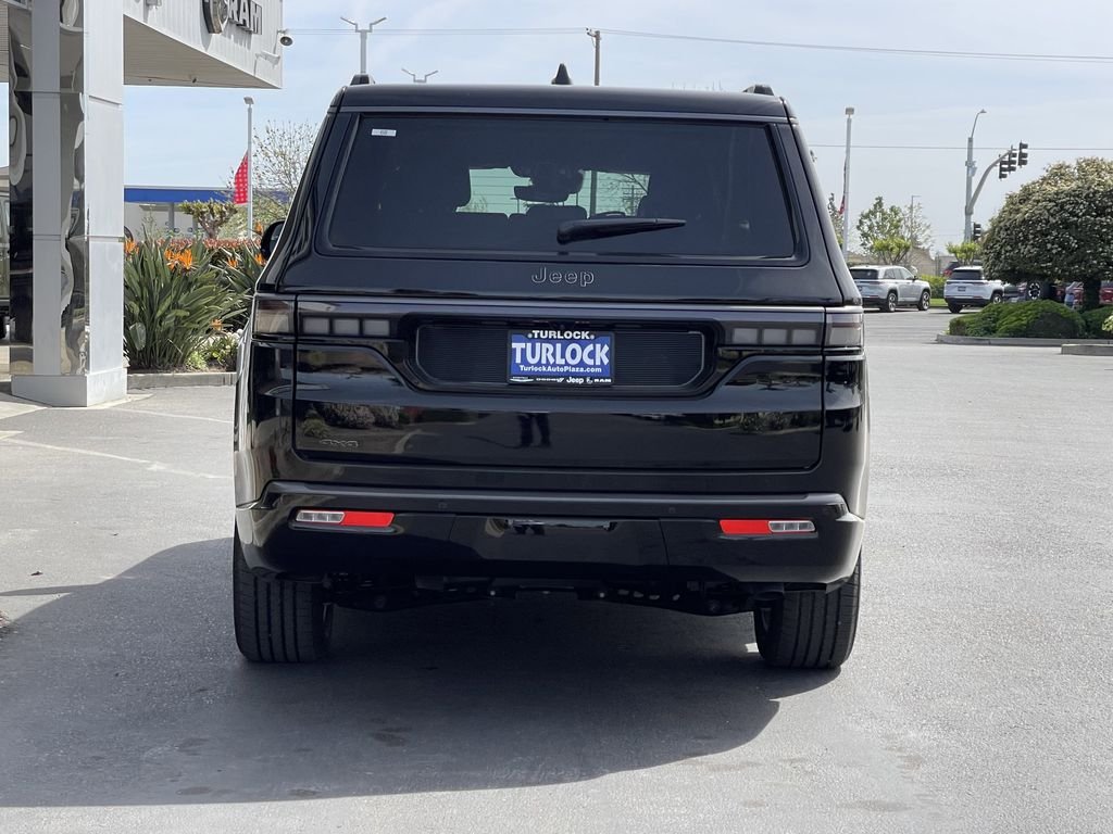 New 2026 High Gloss Black Exterior Paint Jeep Limited Altitude image 10
