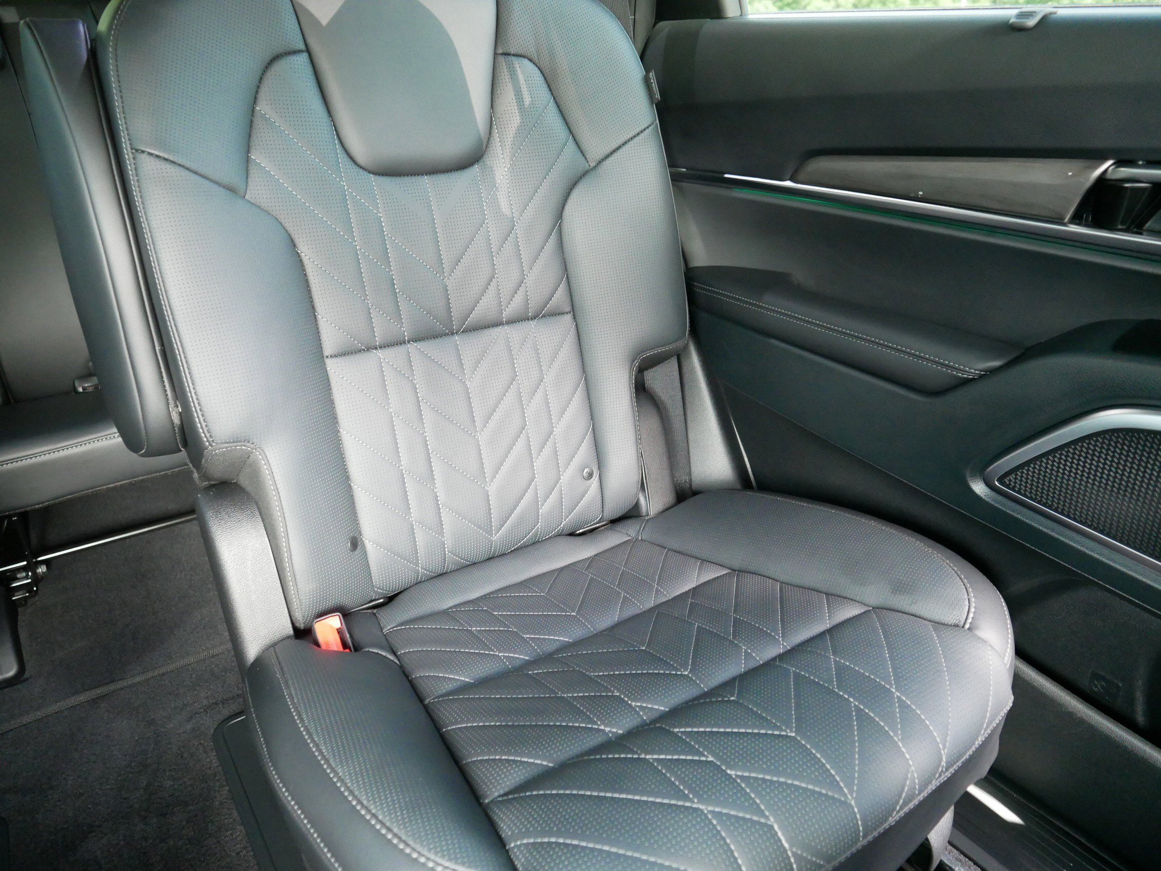 Certified Used 2025 Wolf Gray Kia SX-Prestige X-Line image 14