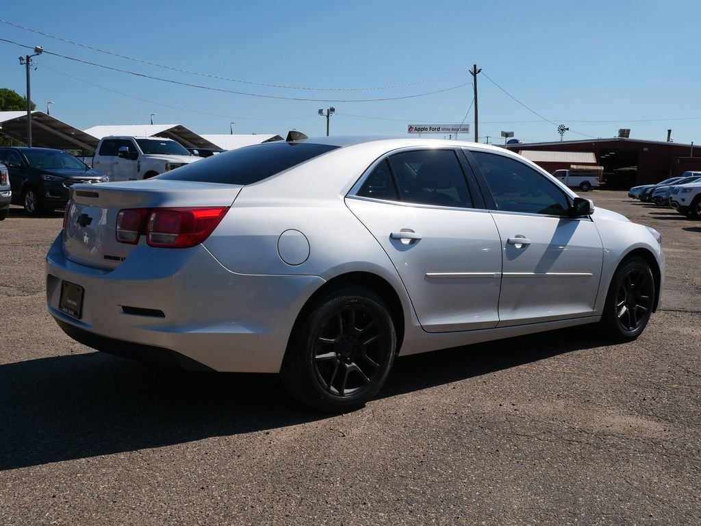 Used 2014 Silver Chevrolet LT image 6