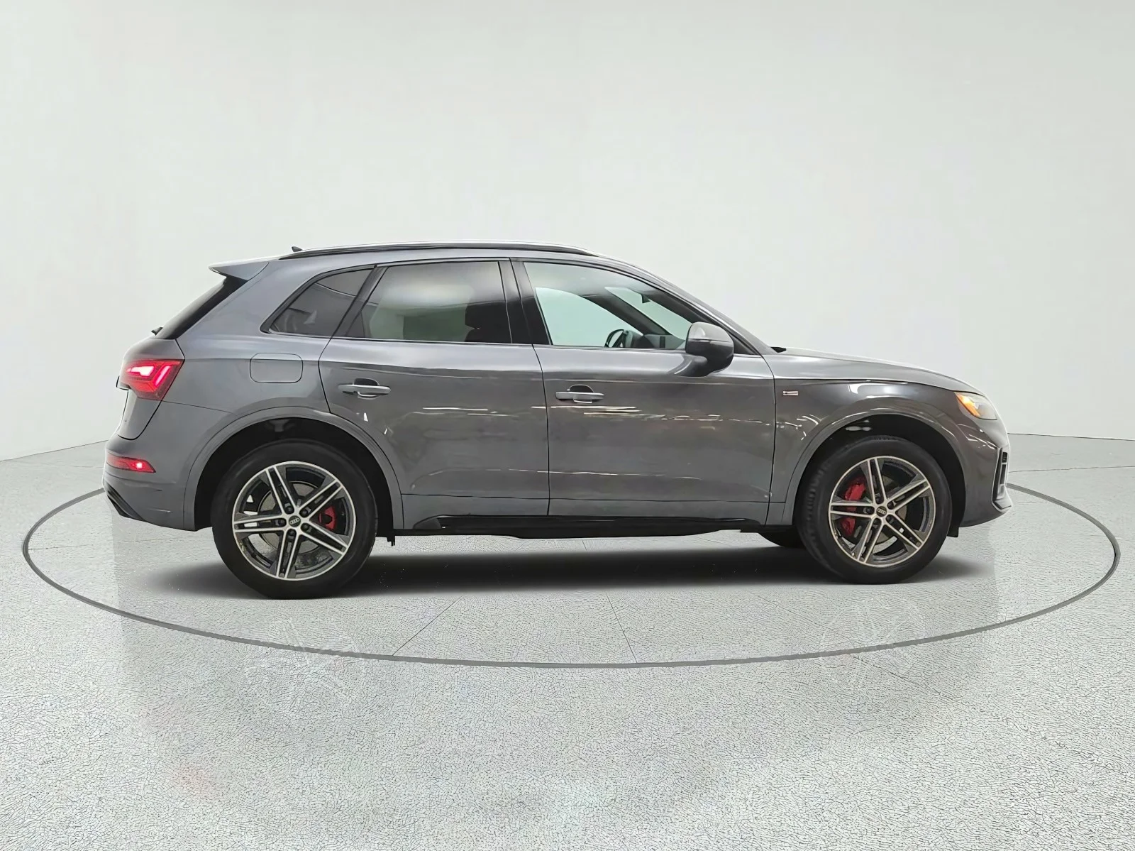 Used 2024 Daytona Gray Pearl Effect Audi S line Premium Plus image 4