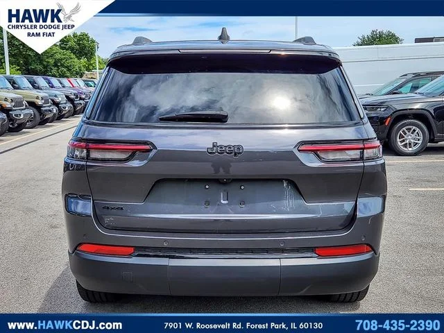 Certified Used 2024 Gray Jeep Altitude X image 5