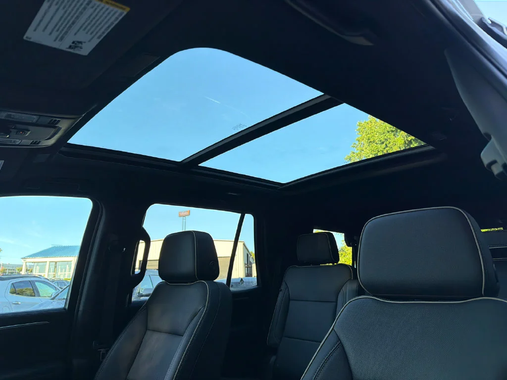 Used 2025 Beige Chevrolet Premier image 32