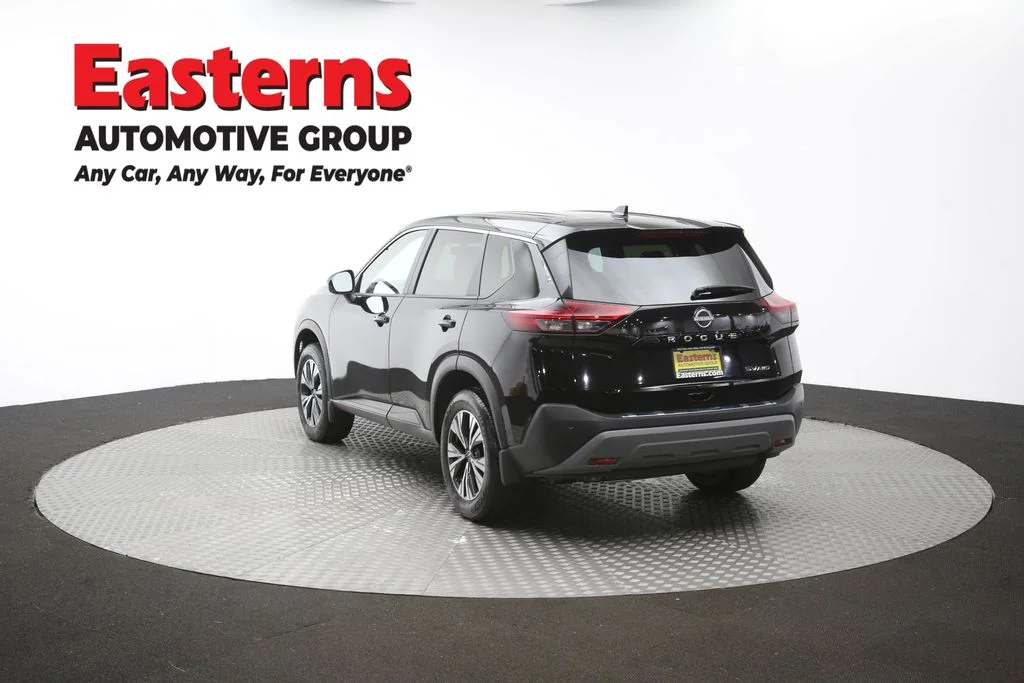 Used 2023 Black Nissan SV image 65