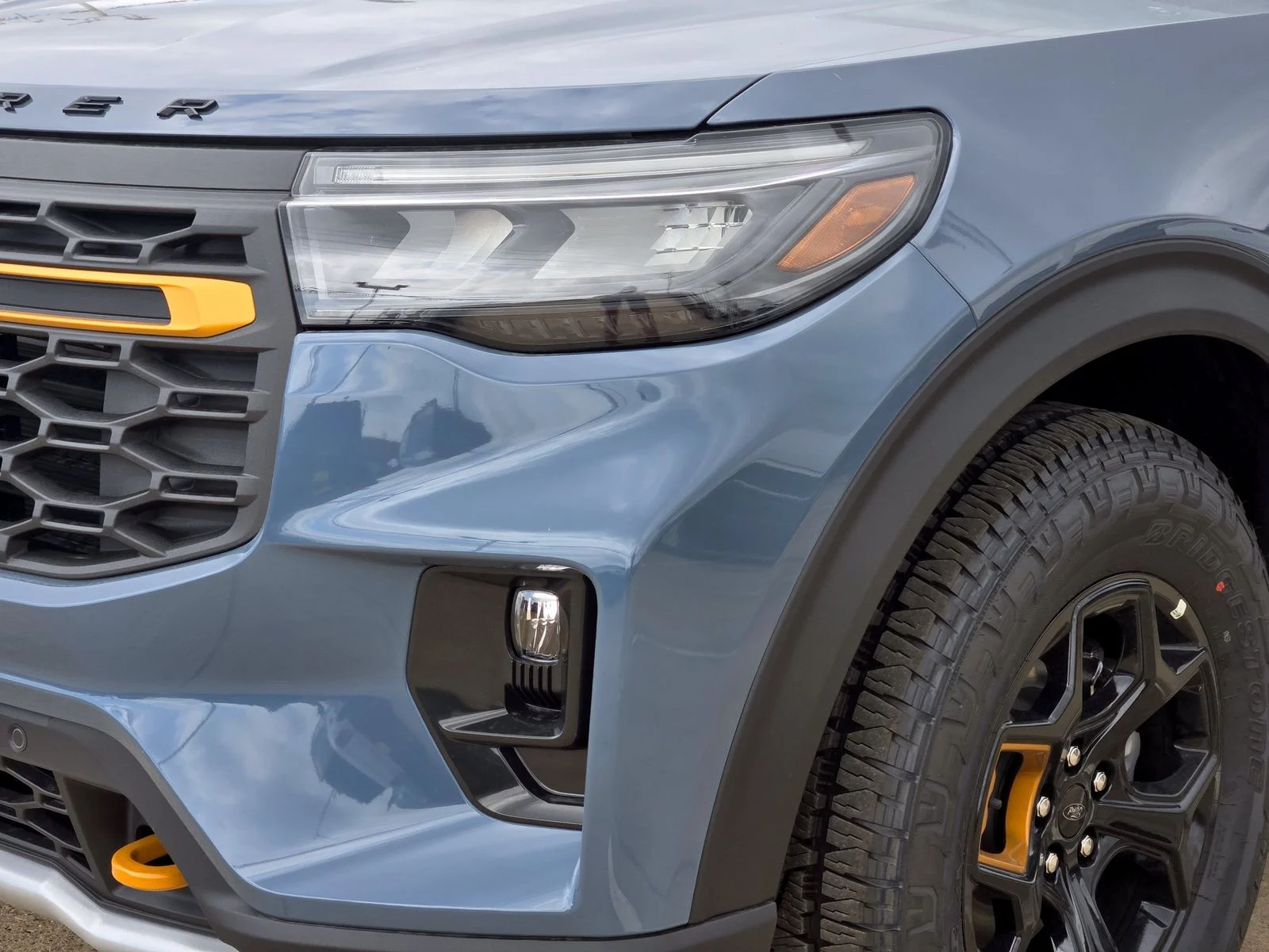 New 2026 Vapor Blue Metallic Ford Tremor® image 5