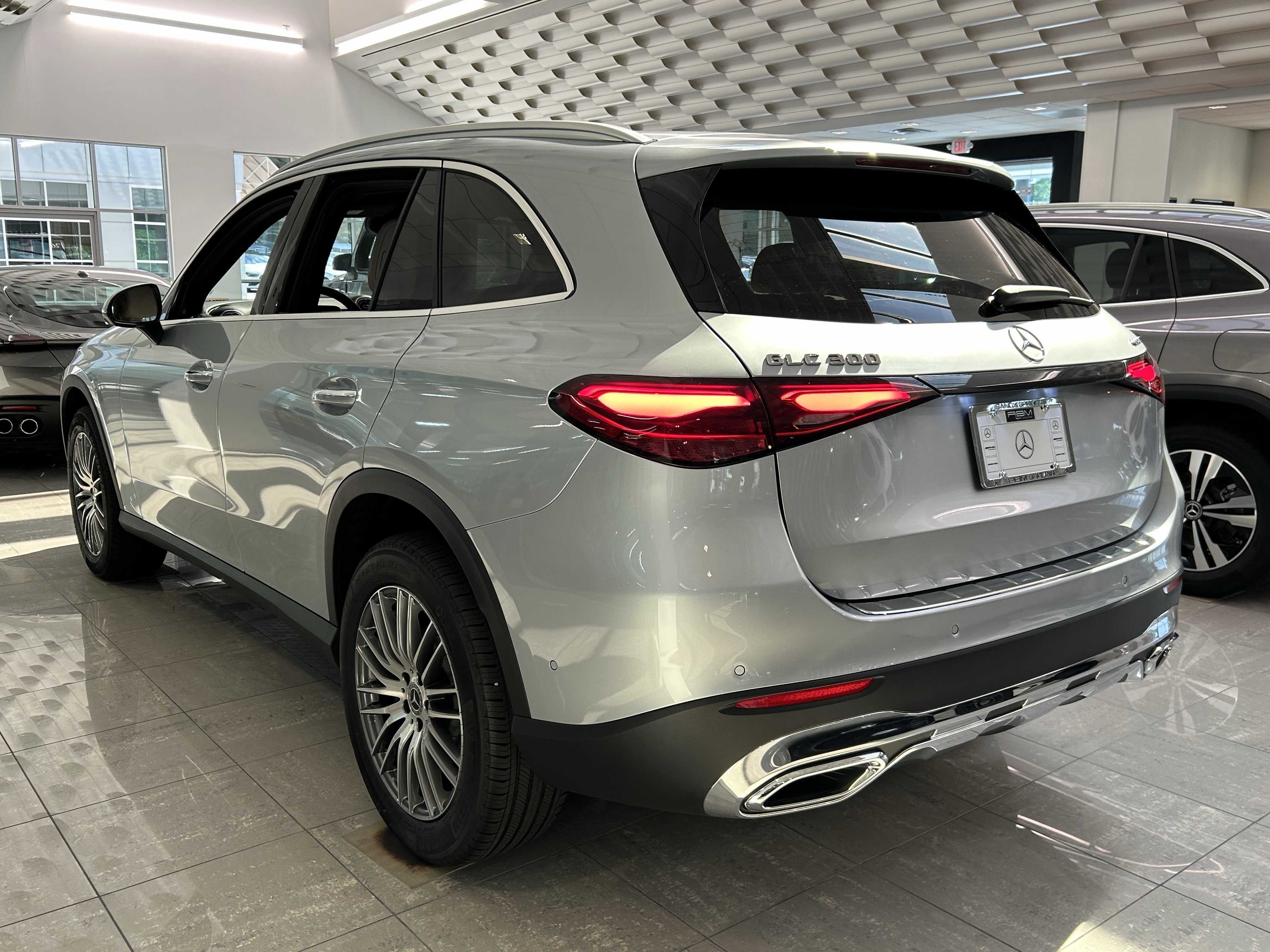 Certified Used 2026 Cirrus Silver Metallic Mercedes-Benz GLC 300 4MATIC® SUV image 15