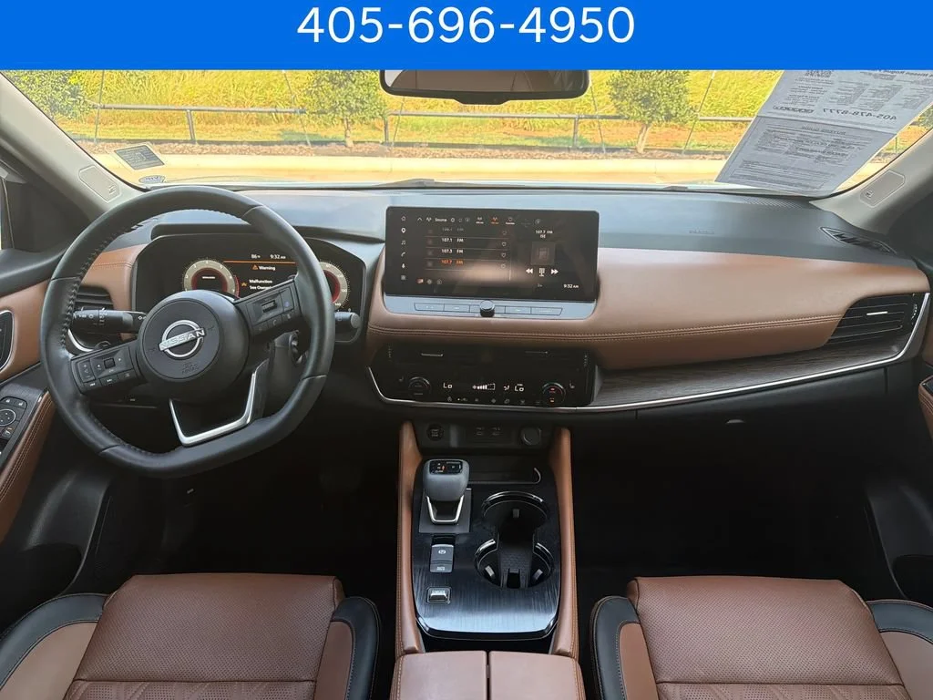 Pre-Owned 2024 Nissan Rogue Platinum