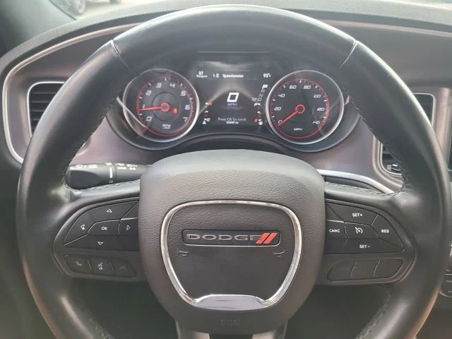Used 2022 Black Dodge SXT image 30